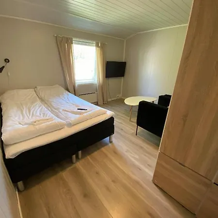Overnatting, Vollanvegen 13 *