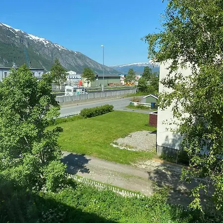 Overnatting, Vollanvegen 13